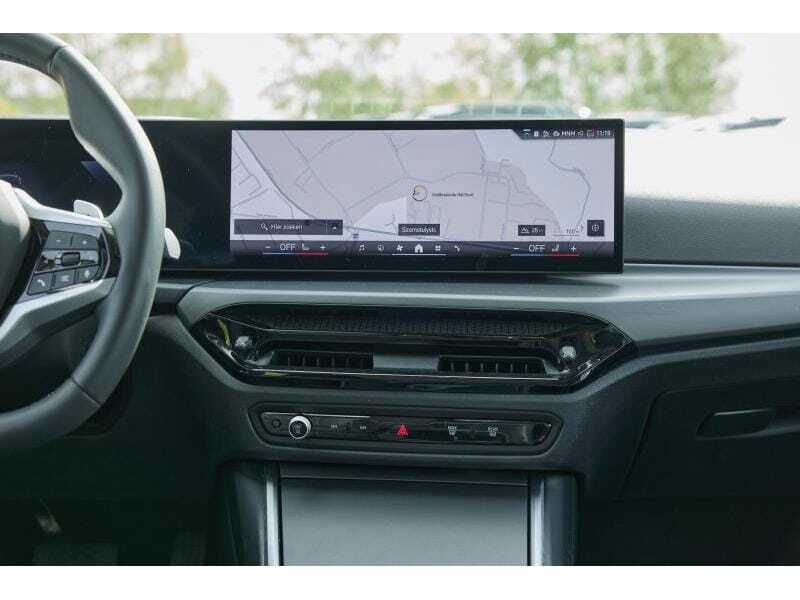 BMW 318iA Touring, foto 13 van 20