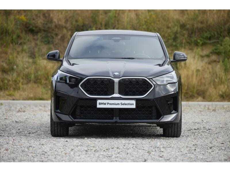 BMW X2 sdrive20i, foto 2 van 20