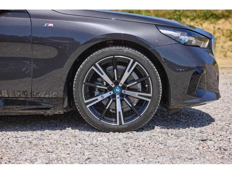 BMW 530e Touring, foto 8 van 20