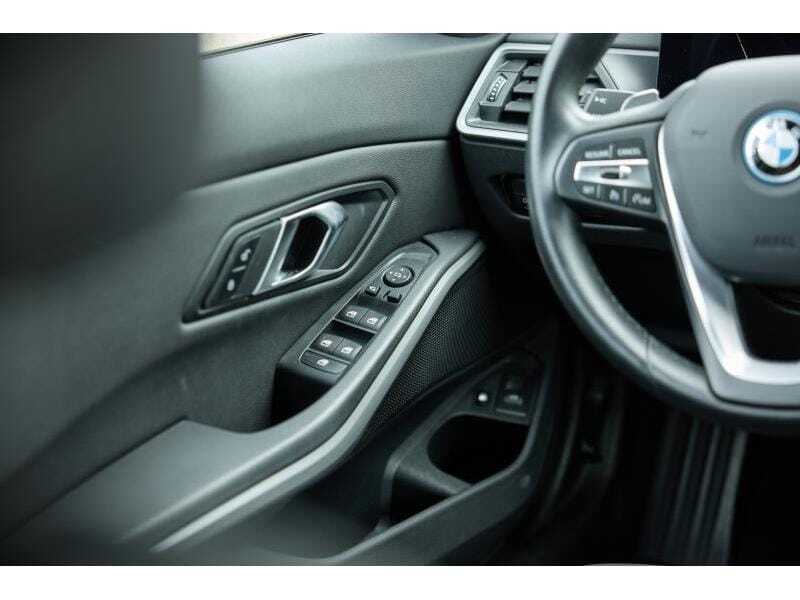 BMW 320 Touring, foto 11 van 20