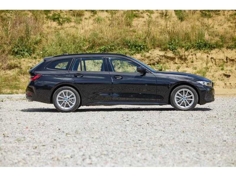 BMW 320e Touring, foto 3 van 20