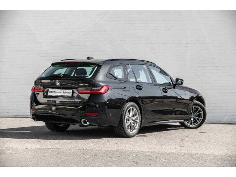 BMW 320e Touring, foto 2 van 20