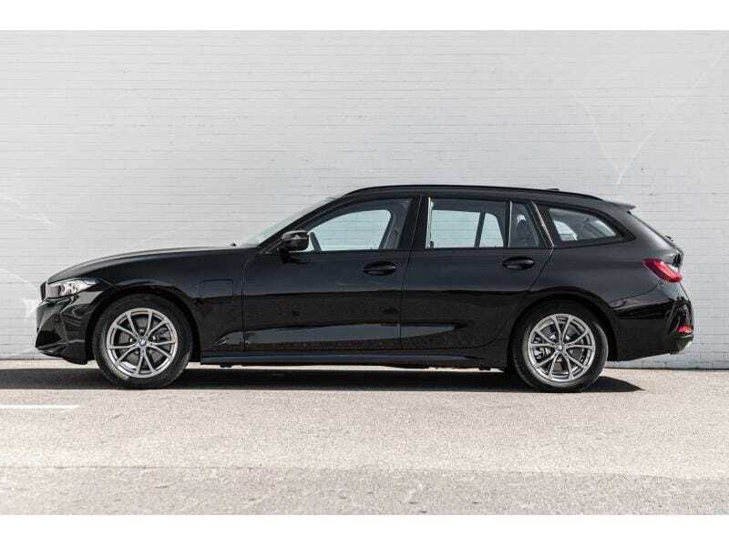 BMW 320e Touring, foto 3 van 20