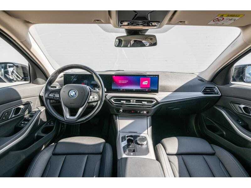 BMW 320e Touring, foto 6 van 20