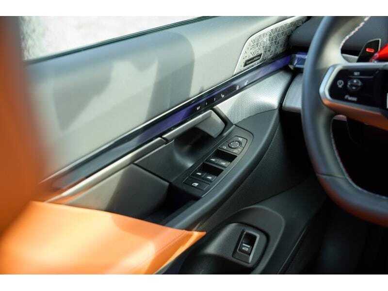 BMW M5 Touring, foto 16 van 20
