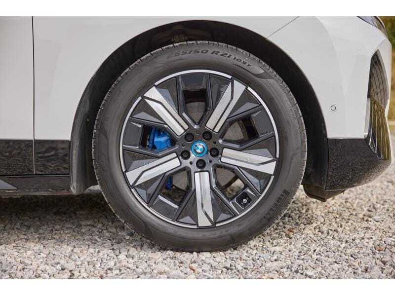 BMW iX xDrive40, foto 8 van 20
