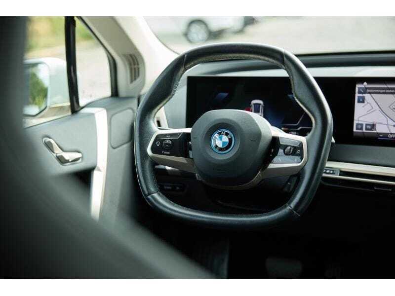 BMW iX xDrive40, foto 11 van 20