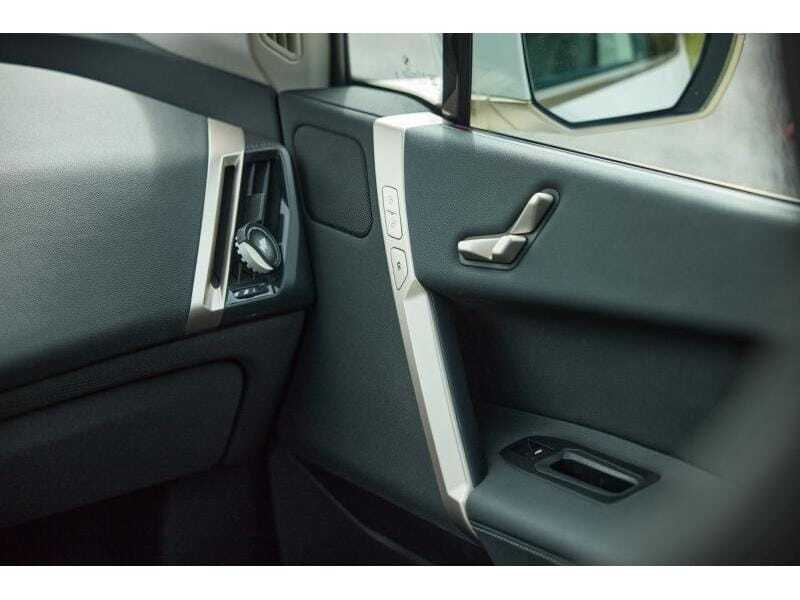 BMW iX xDrive40, foto 14 van 20