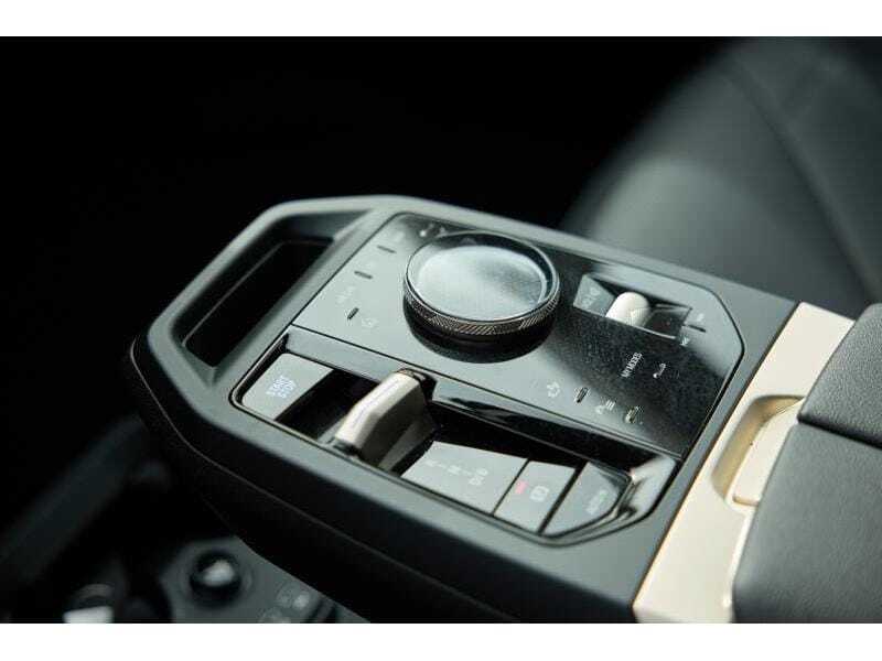 BMW iX xDrive40, foto 17 van 20