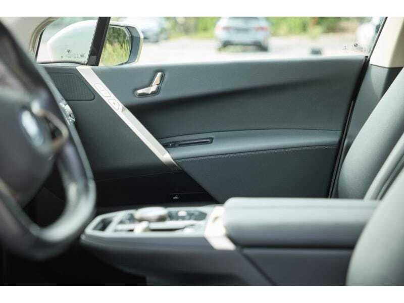 BMW iX xDrive40, foto 20 van 20