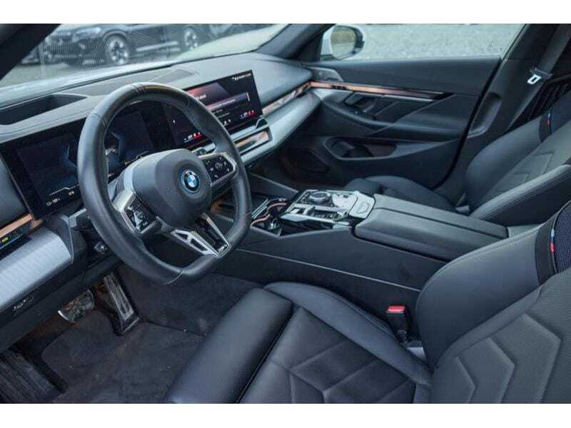 BMW i5 eDrive40 Touring, foto 6 van 20