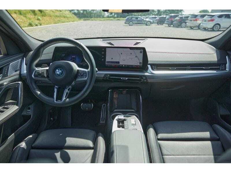 BMW iX2 eDrive20, foto 6 van 20