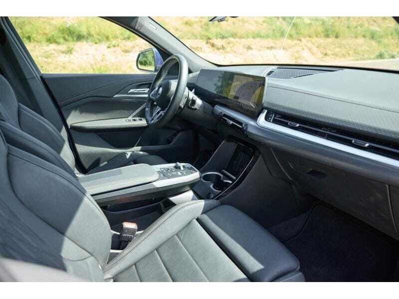 BMW iX2 eDrive20, foto 8 van 20