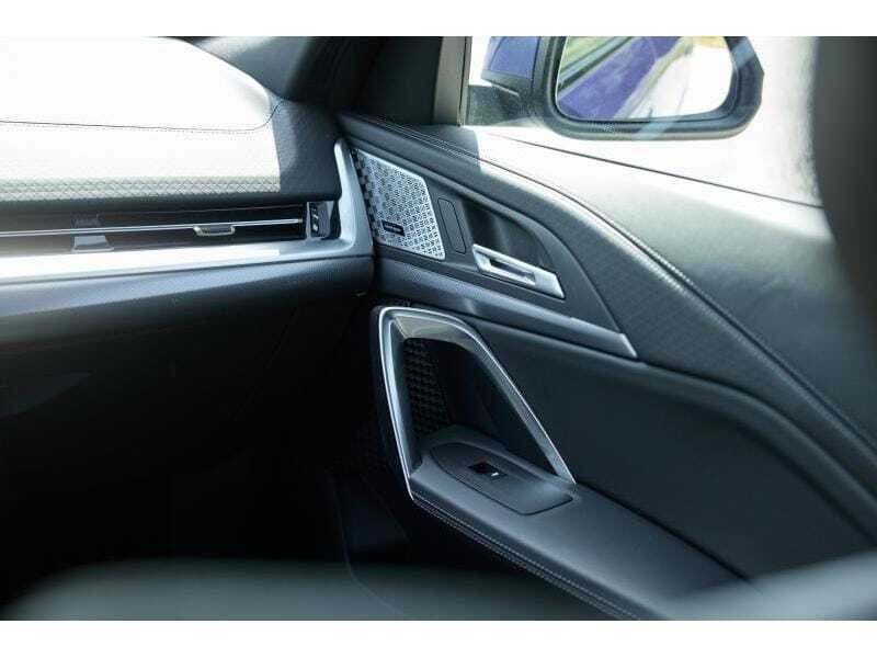 BMW iX2 eDrive20, foto 9 van 20