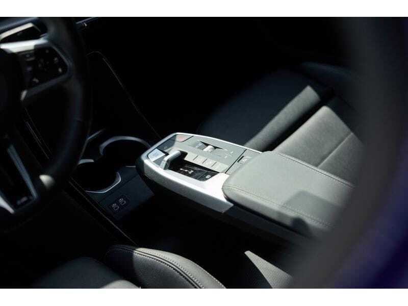 BMW iX2 eDrive20, foto 16 van 20