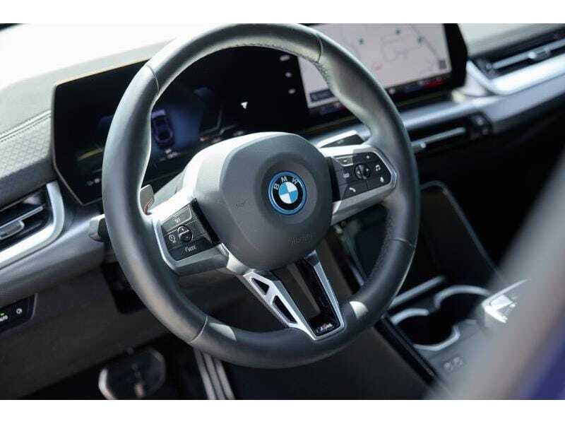 BMW iX2 eDrive20, foto 19 van 20