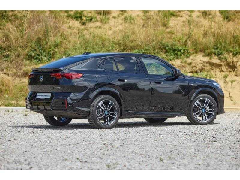 BMW iX2 eDrive20, foto 5 van 20