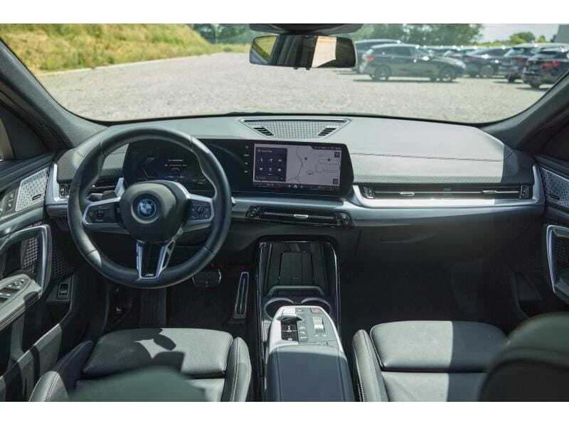 BMW iX2 eDrive20, foto 7 van 20