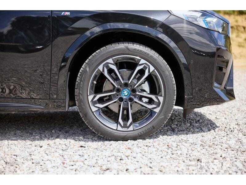 BMW iX2 eDrive20, foto 8 van 20