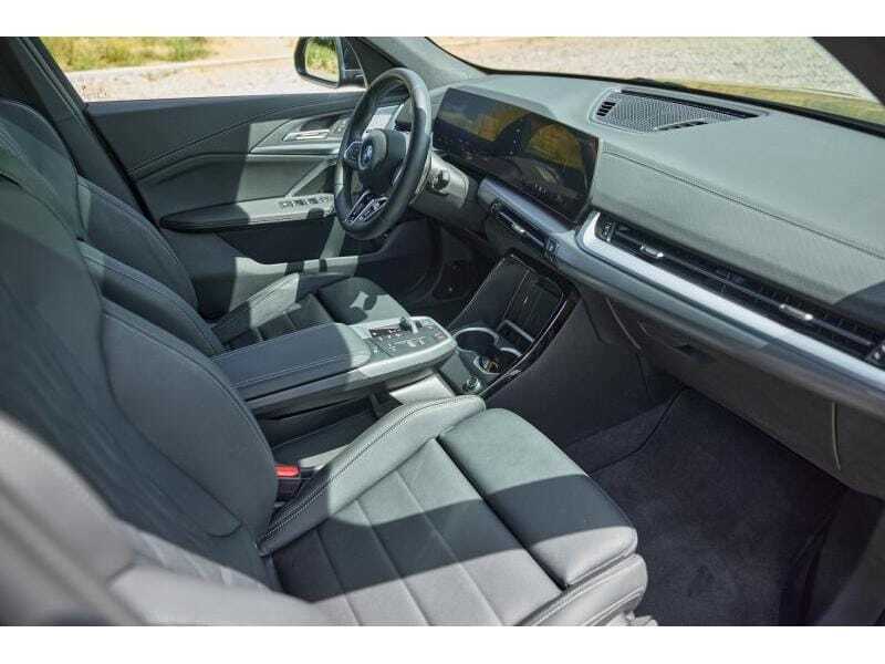 BMW iX2 eDrive20, foto 9 van 20