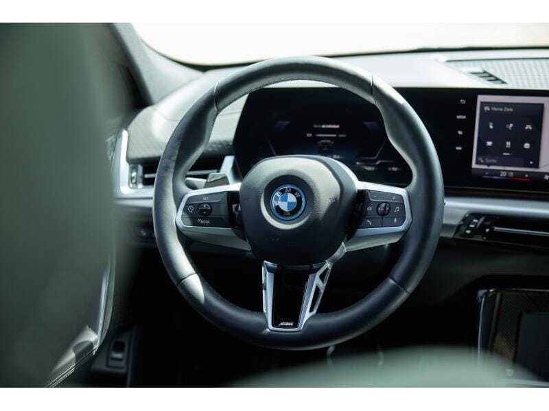 BMW iX2 eDrive20, foto 10 van 20