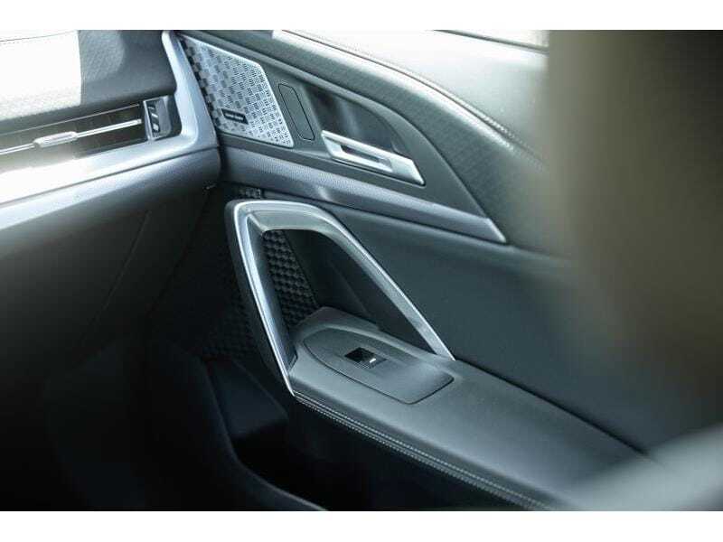 BMW iX2 eDrive20, foto 12 van 20