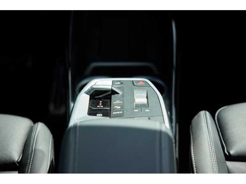 BMW iX2 eDrive20, foto 14 van 20