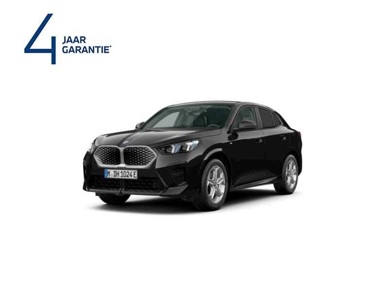 BMW iX2 eDrive20, foto 1 van 11
