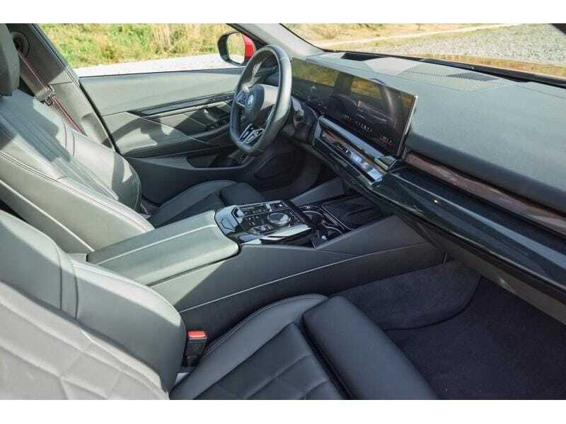 BMW i5 eDrive40 Touring, foto 7 van 20