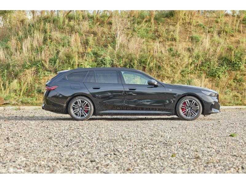 BMW i5 eDrive40 Touring, foto 3 van 20