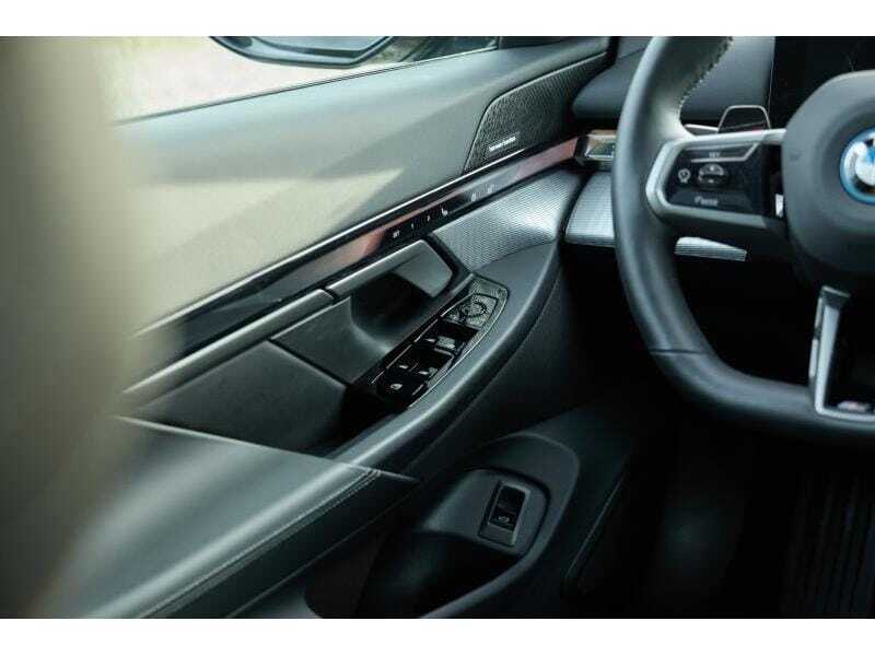 BMW i5 eDrive40 Touring, foto 13 van 20